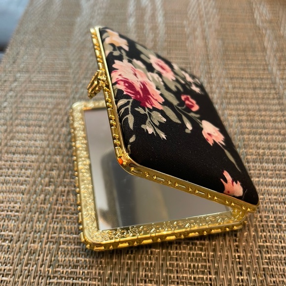 #57 Retro Floral Rectangle Compact Mirror - Picture 3 of 9